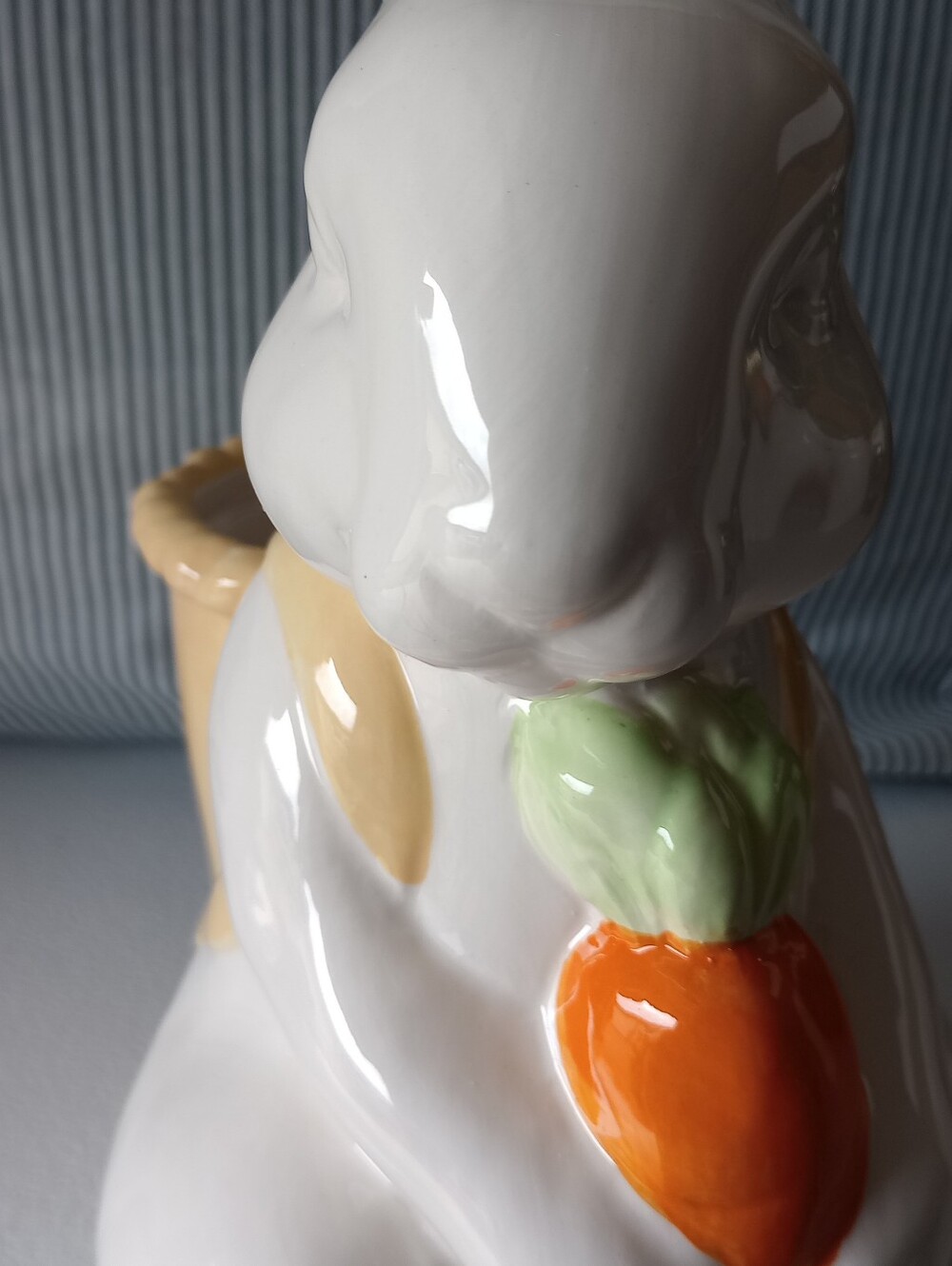 Rae Dunn White Ceramic "Hippity Hop" Rabbit Bunny Basket Spring Planter Figurine - Picture 9 of 13